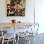 Appt T2 Piscine / Proche Apartment