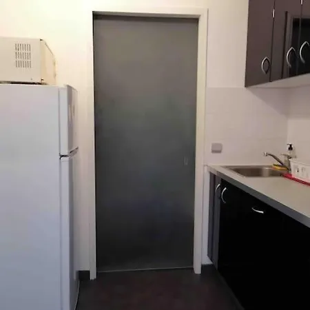 Appt T2 Piscine / Proche Apartment *